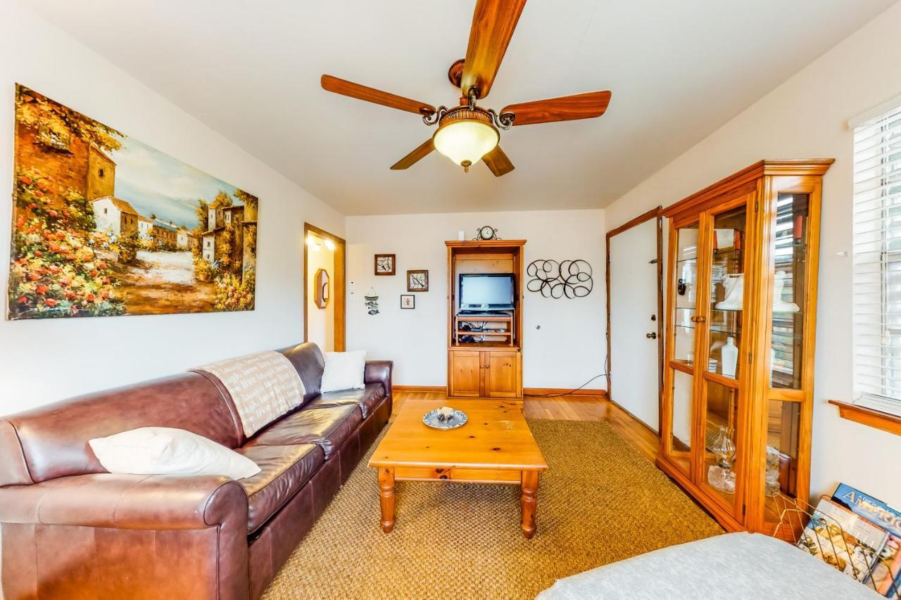 Backyard Escape Apartment Galveston Ngoại thất bức ảnh