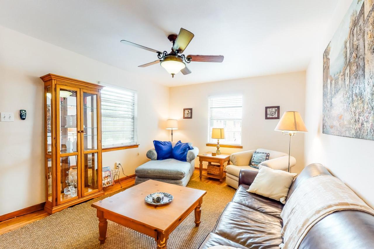 Backyard Escape Apartment Galveston Ngoại thất bức ảnh