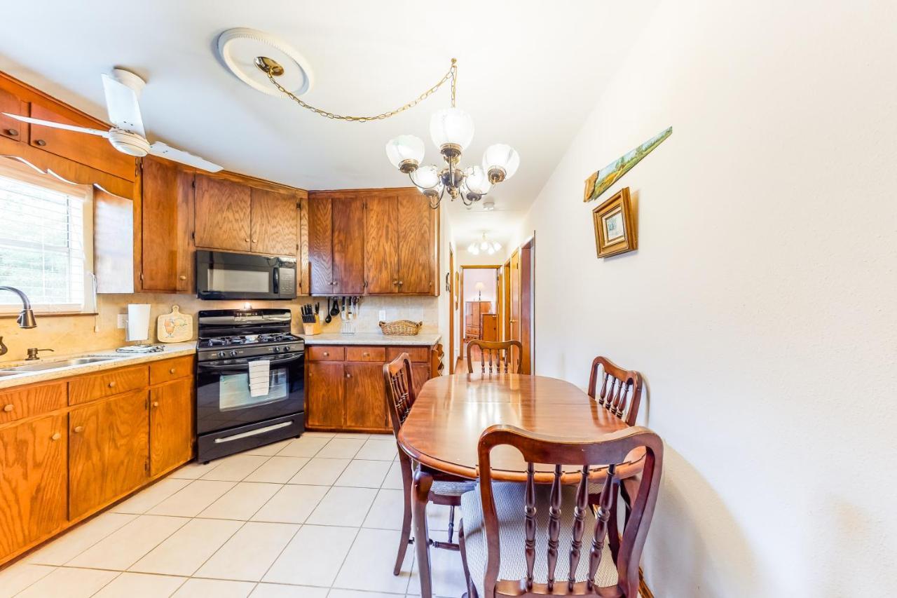 Backyard Escape Apartment Galveston Ngoại thất bức ảnh